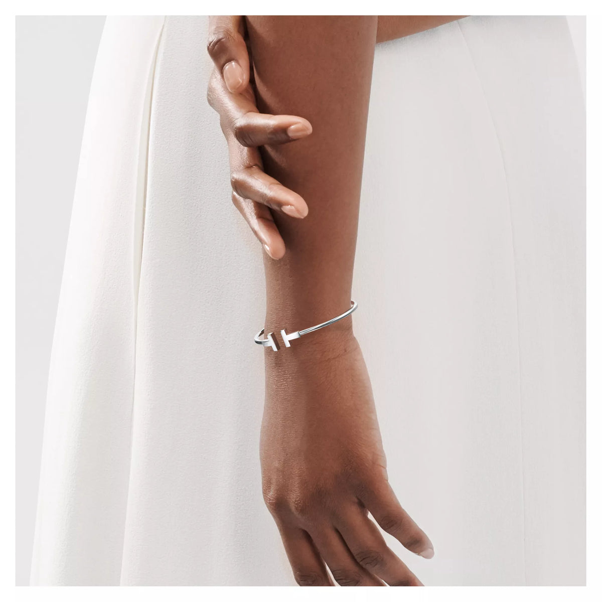 TIFFANY & Co. Tiffany T