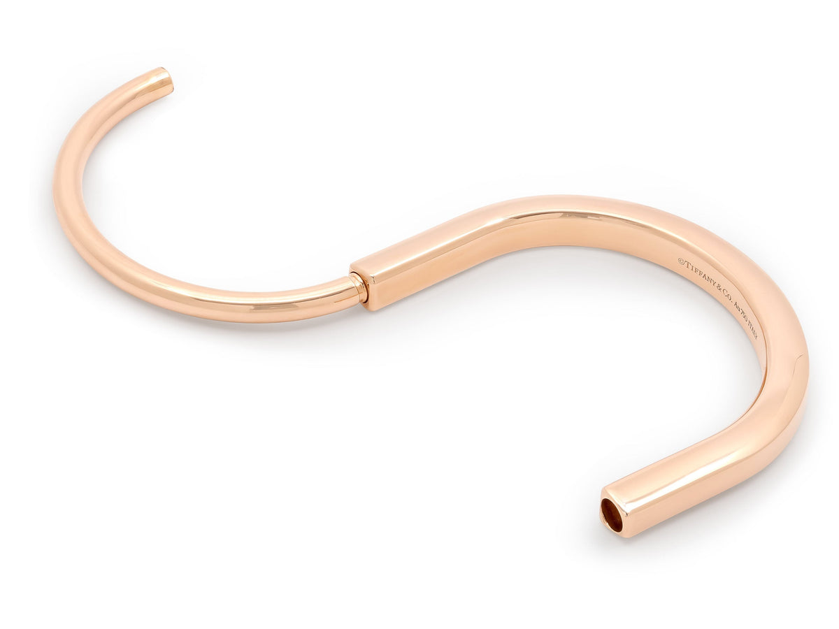 Pulsera Bangle 'Lock' de Tiffany & Co. en Oro Rosa de 18K