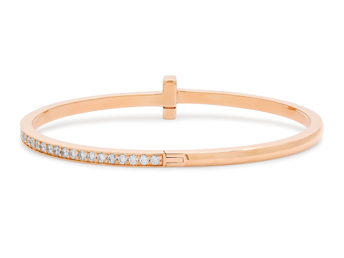 Tiffany & Co. Pulsera rígida 'Tiffany T' con diamantes en oro rosa de 18K