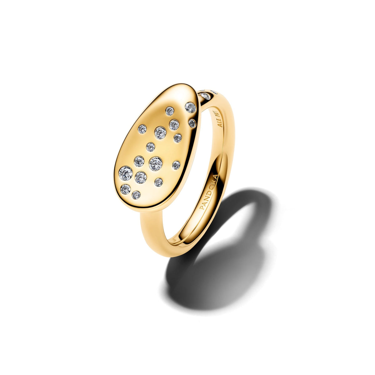 Anillo Signet Ovalado Mediano con Piedras de Pandora