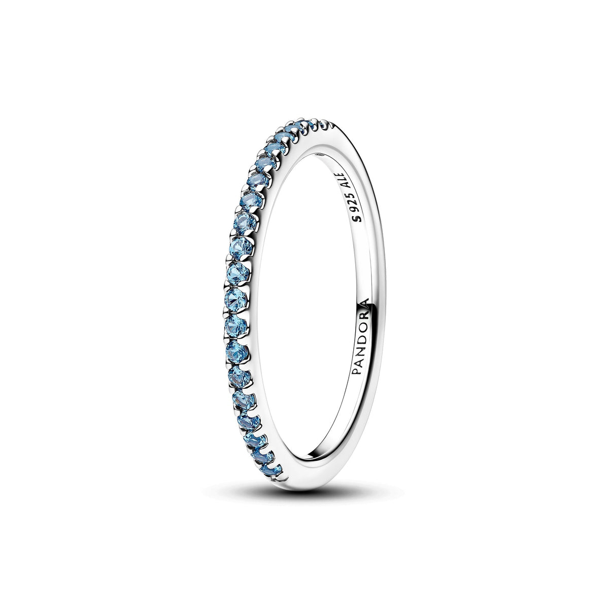 Anillo de Media Eternidad Pandora con Acuamarina Brillante