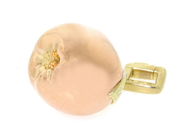 Colgante/Charm Big Apple de Louis Vuitton en Oro de 18K