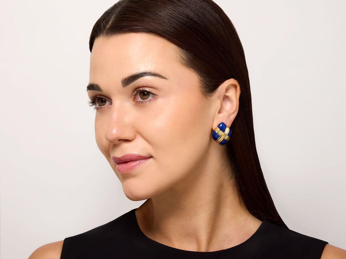 Pendientes de esmalte azul de Tiffany & Co. en oro de 18 quilates