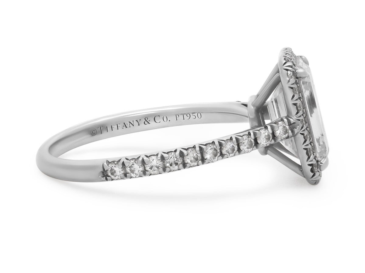 Anillo de Diamante en Corte Esmeralda 'Soleste' de Tiffany & Co., 1.54 Quilates F/VVS2, en Platino