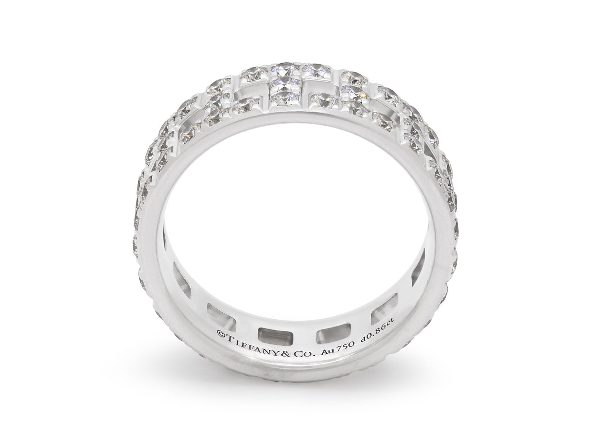 Anillo de diamantes 'Tiffany T True Wide' en oro blanco de 18K de Tiffany & Co.
